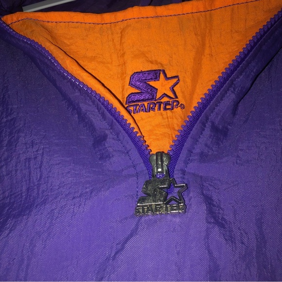 Minnesota State Screaming Eagles Starter Jacket - Picture 8 of 10